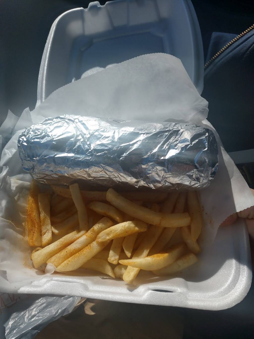 Flavors Famous Street Food | restaurant | 3231 Brighton Rd, Pittsburgh, PA 15212, USA | 4127613663 OR +1 412-761-3663