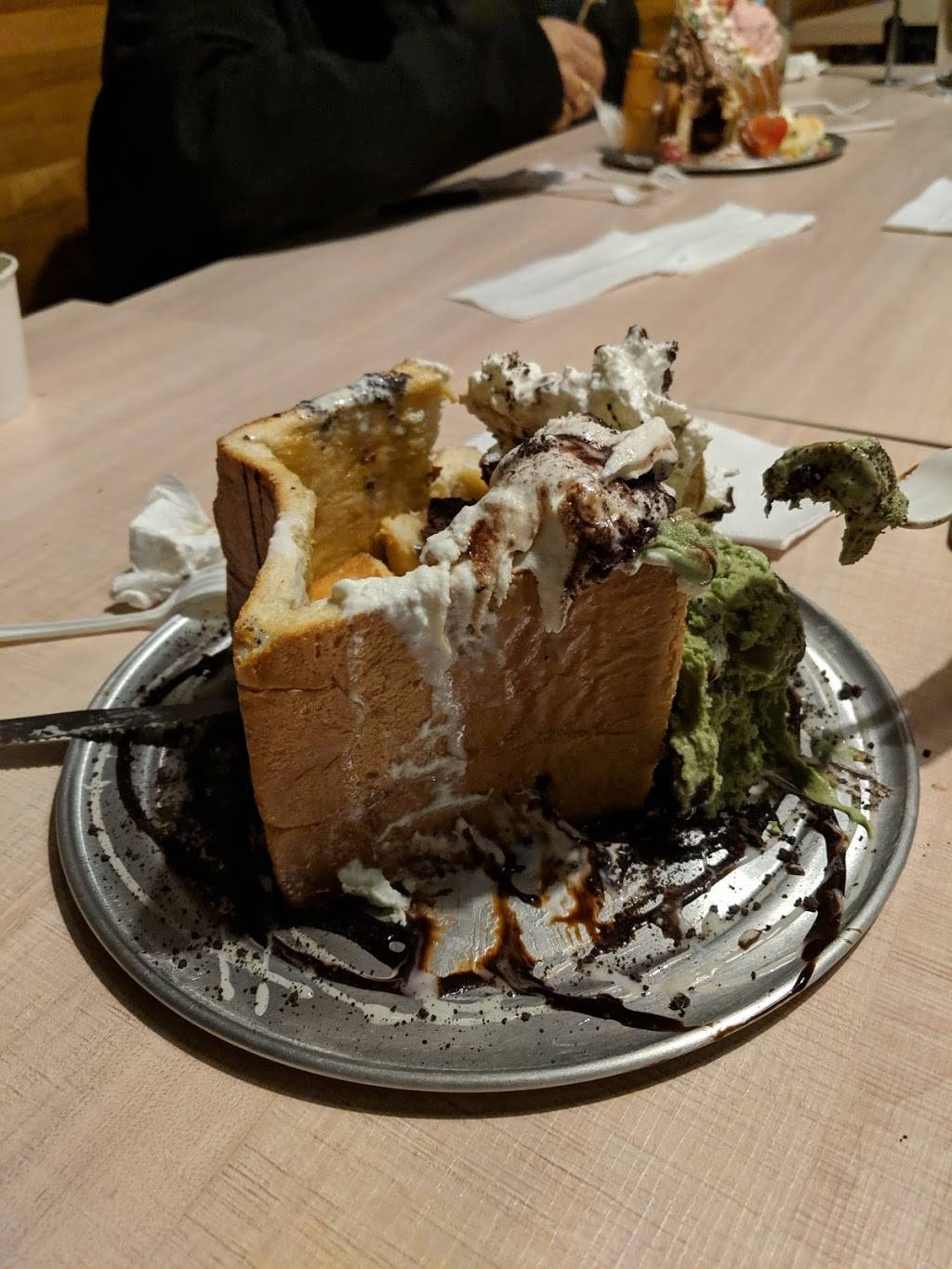 Lazi Cow | restaurant | 407 G St #4, Davis, CA 95616, USA | 5307462088 OR +1 530-746-2088