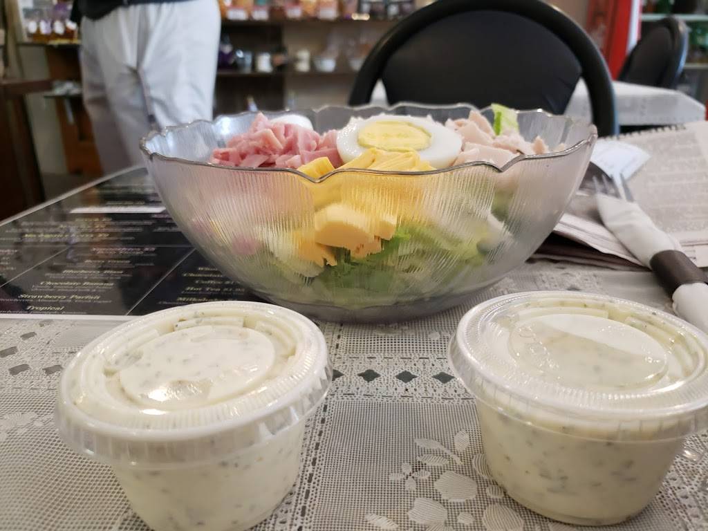 Chef Gs | restaurant | 450 W Nepessing St, Lapeer, MI 48446, USA | 8109694949 OR +1 810-969-4949