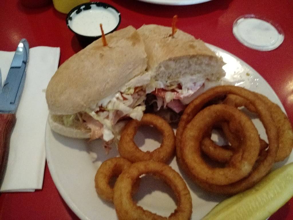 Red Baron | restaurant | 2495 Center Rd, Burton, MI 48519, USA | 8107441310 OR +1 810-744-1310