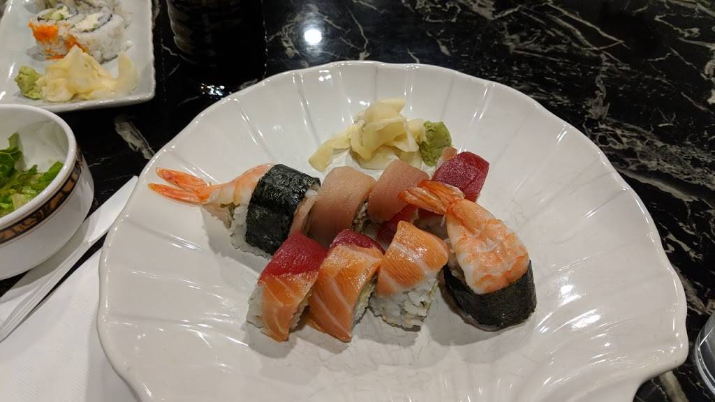 Tuna House | restaurant | 15015 Main St #114, Bellevue, WA 98007, USA | 4257460123 OR +1 425-746-0123