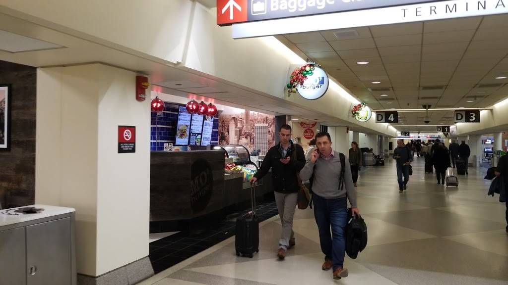 Mo Burger | restaurant | Philadelphia Internal Airport, Terminal D 8500 Essington Avenue, Philadelphia, PA 19153, USA | 2158245383 OR +1 215-824-5383