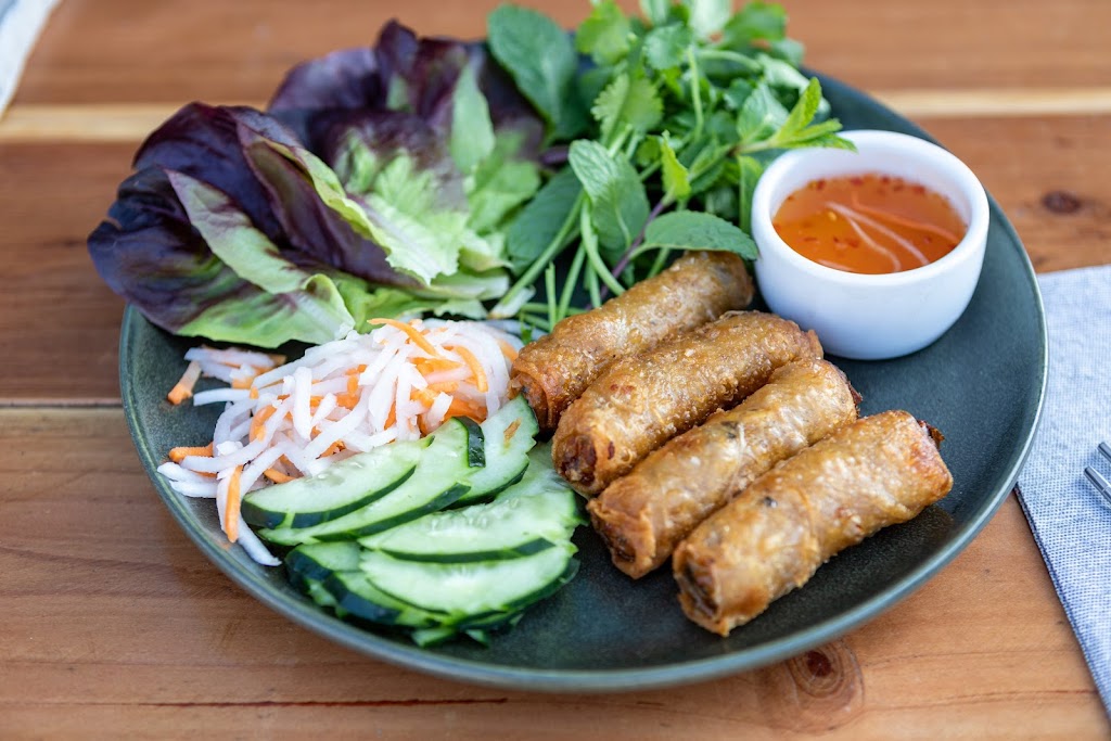 A&R Kitchen | restaurant | 1036 E State Hwy 152 Ste. 136, Mustang, OK 73064, USA | 4058065332 OR +1 405-806-5332