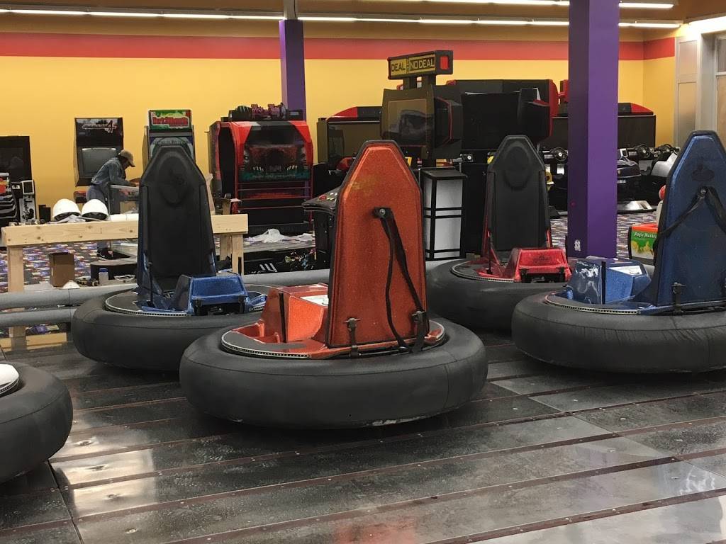 Tilt Studio Newport News | restaurant | 12300 Jefferson Ave #600, Newport News, VA 23602, USA | 7572801737 OR +1 757-280-1737