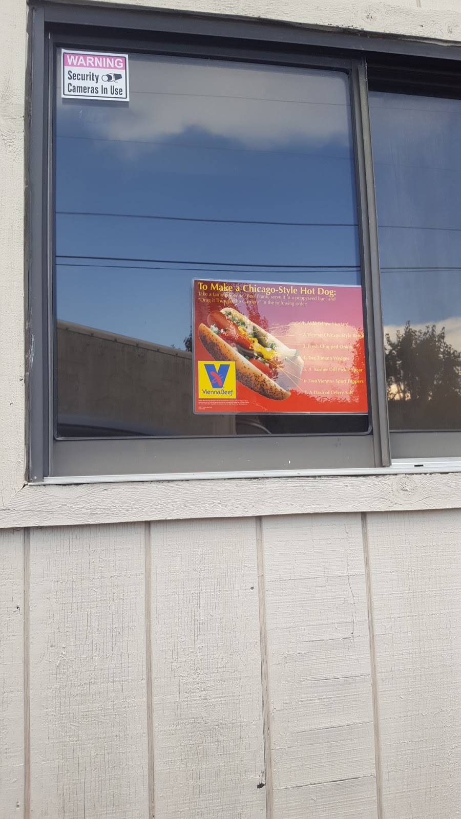 Chicagos Own | restaurant | 305 Oak Ridge Turnpike, Oak Ridge, TN 37830, USA | 8652723488 OR +1 865-272-3488