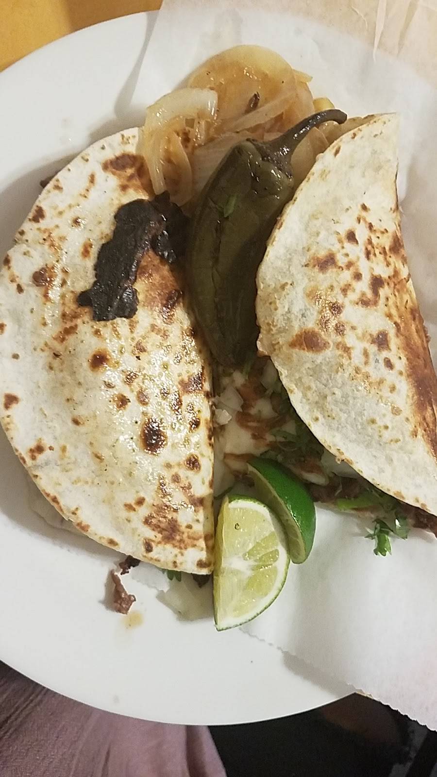 El Taco Veloz | restaurant | 6172 Toledo St, Detroit, MI 48209, USA | 3136630982 OR +1 313-663-0982