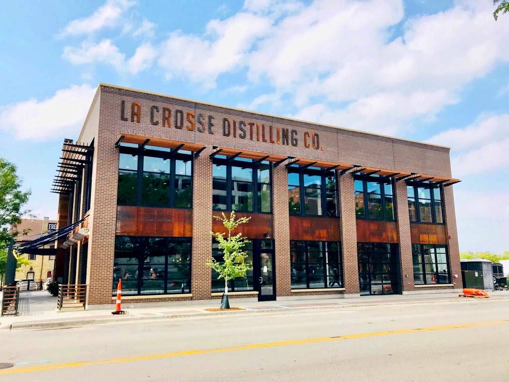 La Crosse Distilling Co. | restaurant | 129 Vine St, La Crosse, WI 54601, USA | 6088818800 OR +1 608-881-8800