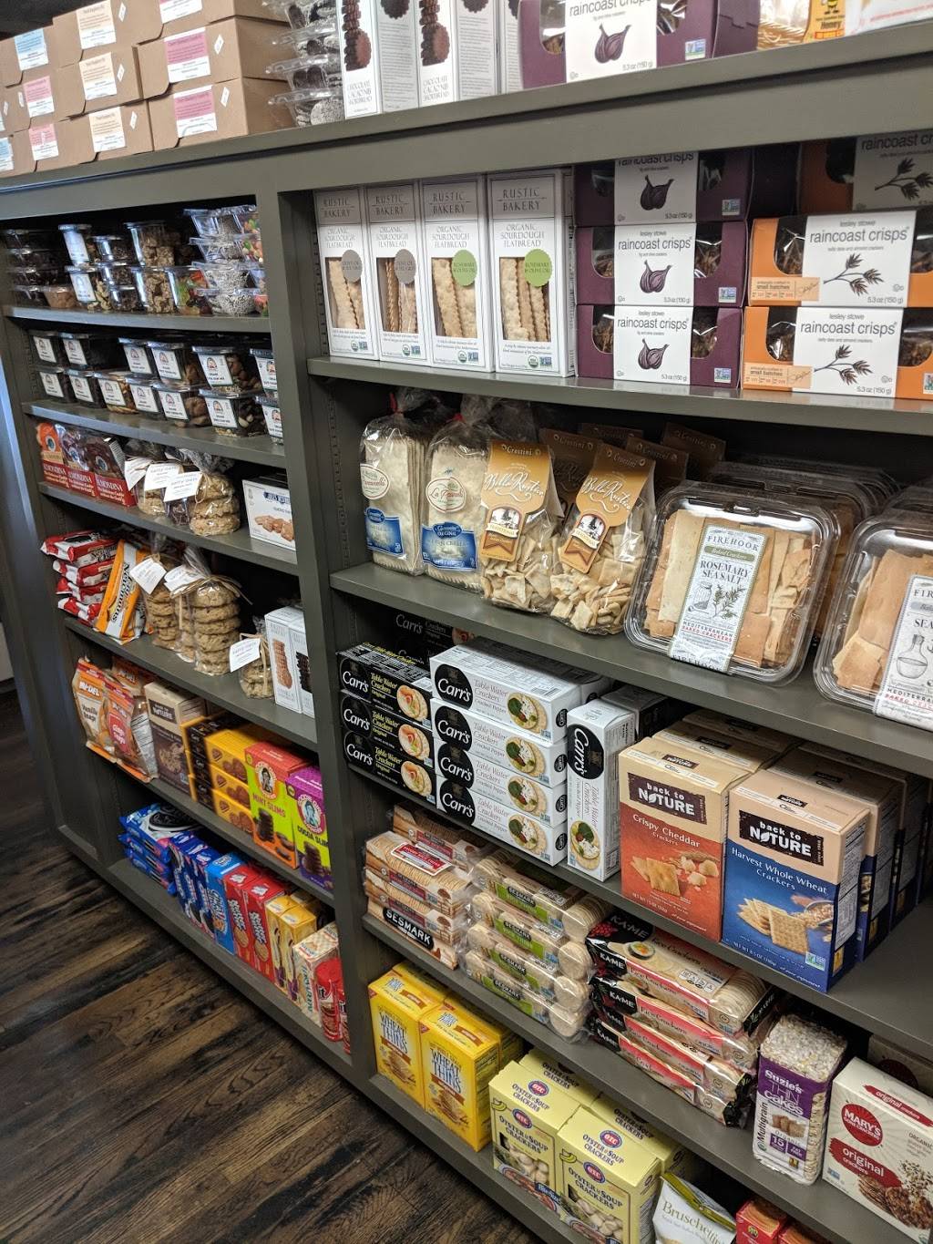 Chilmark General Store | restaurant | 7 State Rd, Chilmark, MA 02535, USA | 5086453739 OR +1 508-645-3739