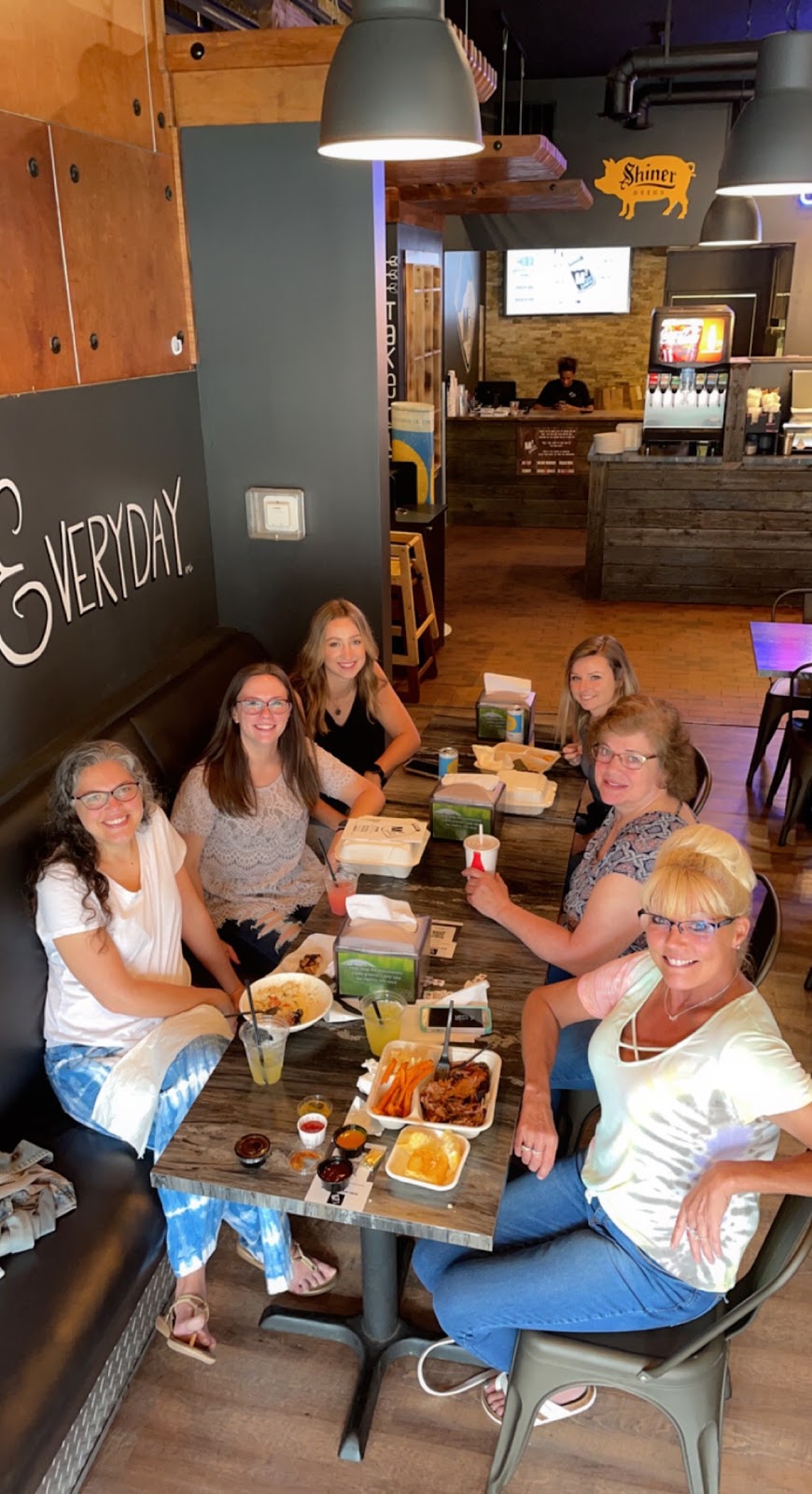 M2 Barbecue | restaurant | 207 Center Ave, Bay City, MI 48708, USA | 9894021366 OR +1 989-402-1366