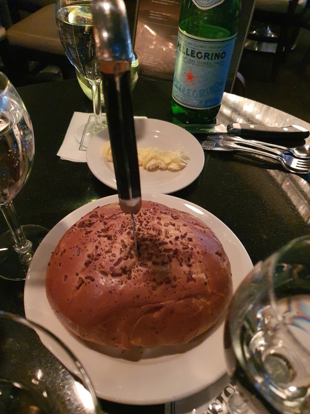 Mortons The Steakhouse | restaurant | 5000 Westheimer Rd Suite 190, Houston, TX 77056, USA | 7136291946 OR +1 713-629-1946