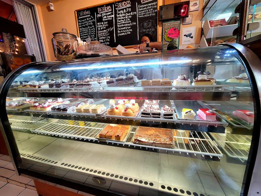 Moises Bakery Miami Beach | bakery | 7310 Collins Ave, Miami, FL 33141, USA | 3058680548 OR +1 305-868-0548