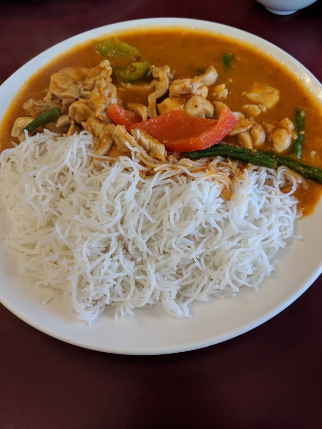 Siem Reap Restaurant | restaurant | 2812 Princess St, Kingston, ON K7P 1W9, Canada | 6133896893 OR +1 613-389-6893