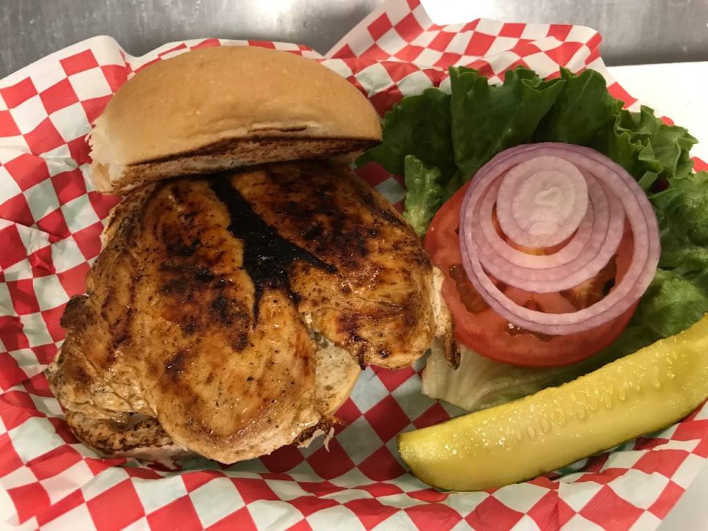 Fatboyz Sandwich Shop | restaurant | 610 TX-16, Bandera, TX 78003, USA | 8307963767 OR +1 830-796-3767