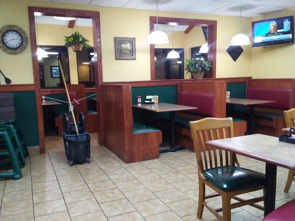 Ginos Pizza & Spaghetti House | meal delivery | 217 Lee St W, Charleston, WV 25302, USA | 3043437691 OR +1 304-343-7691