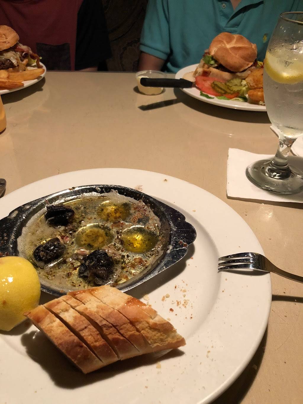 Baxters Restaurant | restaurant | 4919 1st Coast Hwy, Fernandina Beach, FL 32034, USA | 9042774503 OR +1 904-277-4503