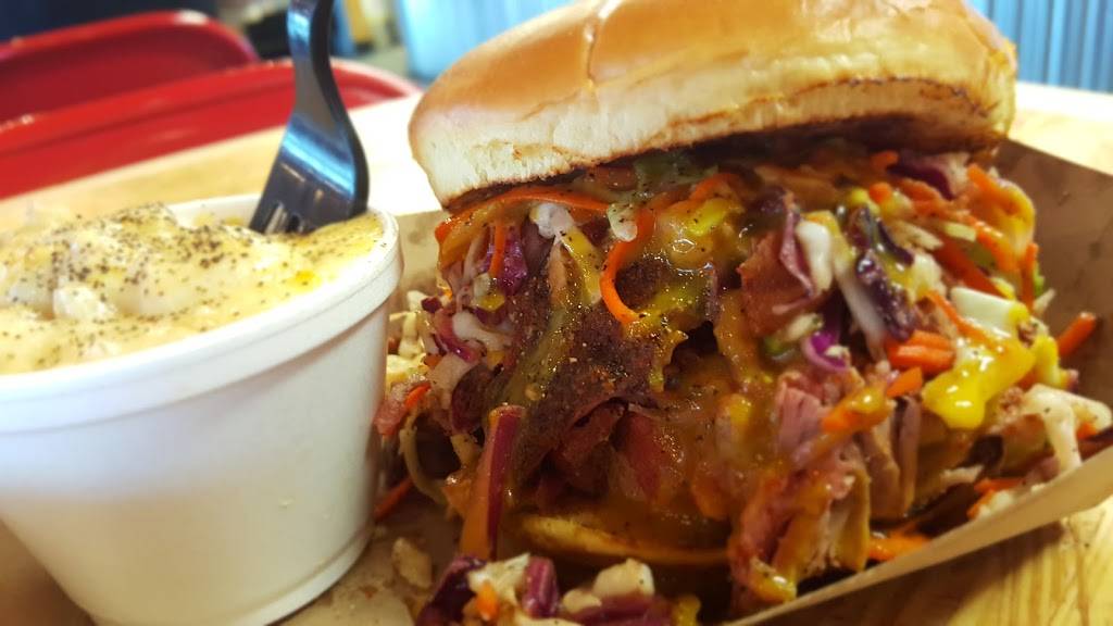 Velvet Smoke BBQ - Harrison | restaurant | 10515 New Haven Rd, Harrison, OH 45030, USA | 5133675227 OR +1 513-367-5227