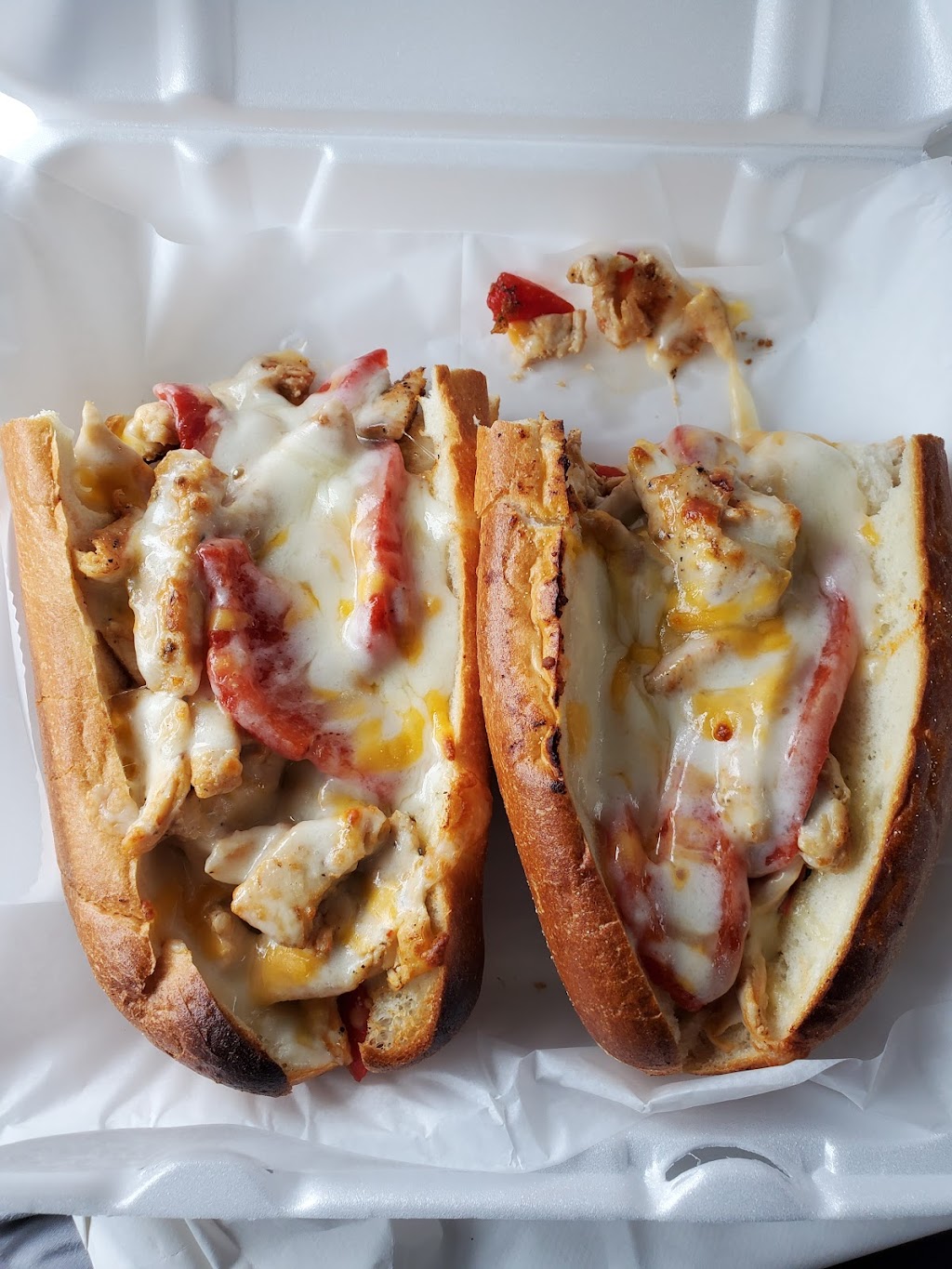 Lulas Deli Corner | meal delivery | 101 W Berkley Ave #2534, Clifton Heights, PA 19018, USA | 4844616900 OR +1 484-461-6900