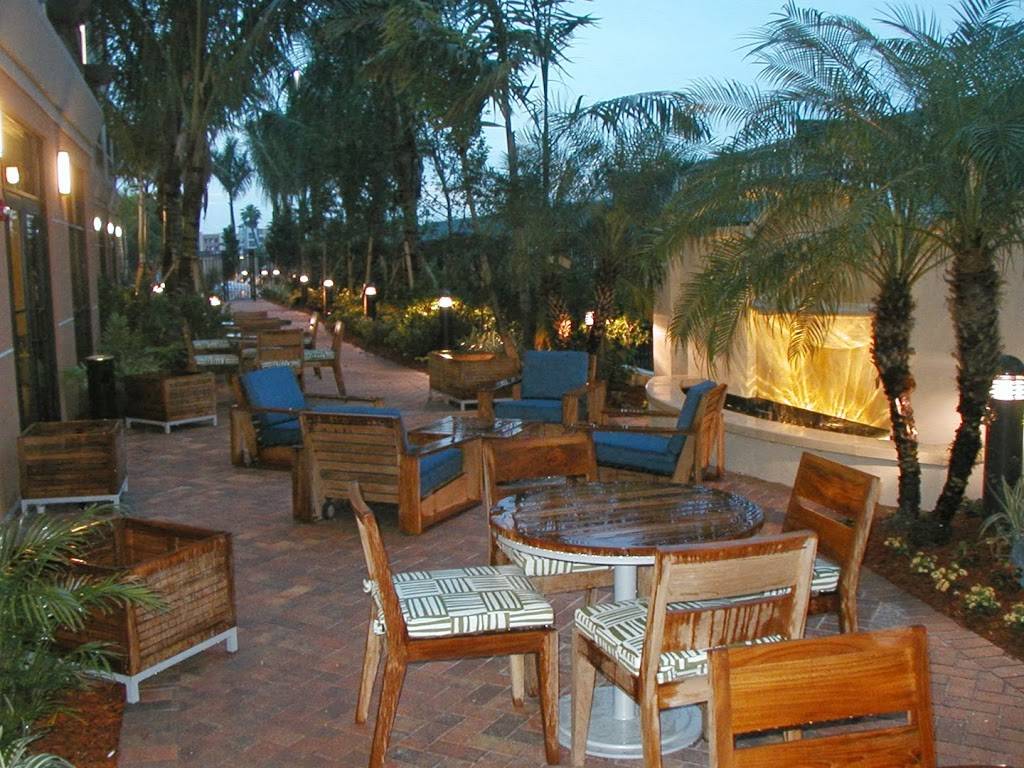 Dockside Grill | restaurant | 33 Tamiami Trail, Punta Gorda, FL 33950, USA | 9416376770 OR +1 941-637-6770