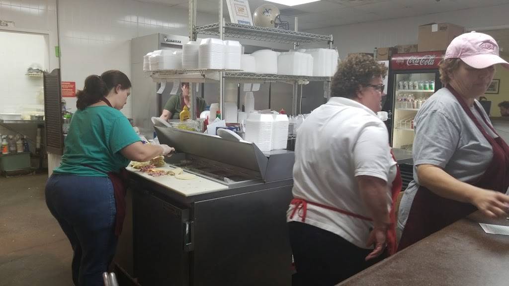 The Lunch Box | restaurant | 210 US-90, Waveland, MS 39576, USA | 2284660014 OR +1 228-466-0014