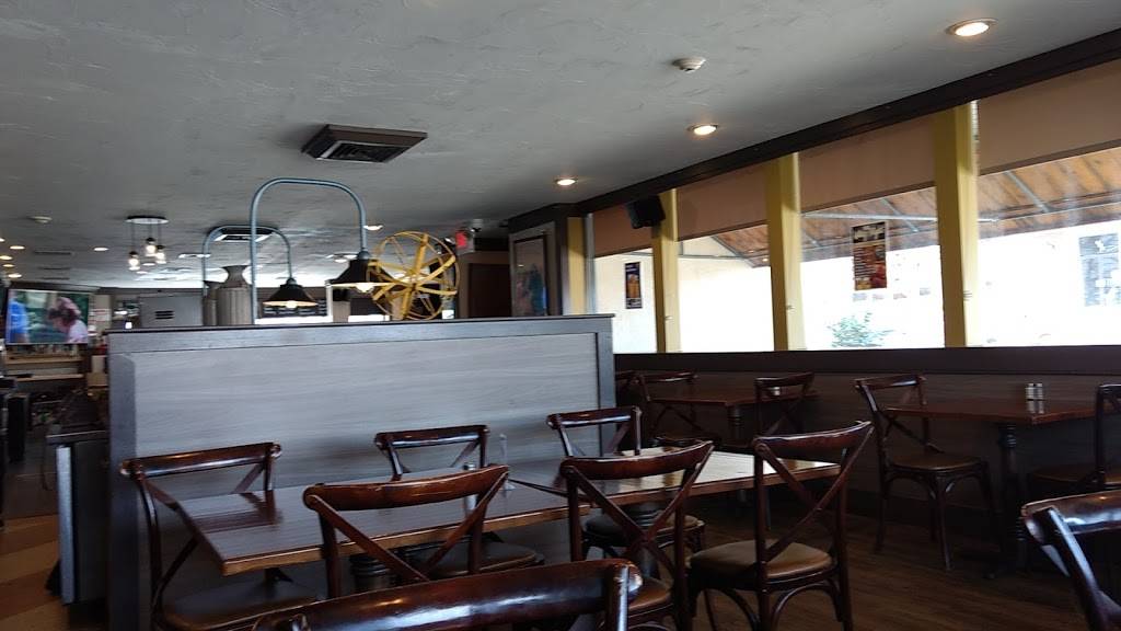 Brass Monkey | restaurant | 800 Allens Ave, Providence, RI 02905, USA | 4017851818 OR +1 401-785-1818