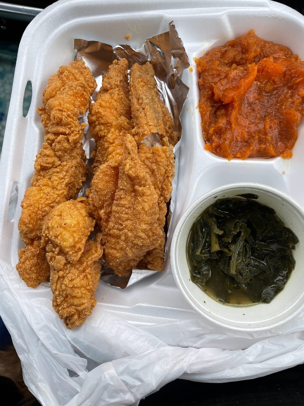 Carolyns Southern Kitchen | restaurant | 9692 California City Blvd, California City, CA 93505, USA | 7602840029 OR +1 760-284-0029