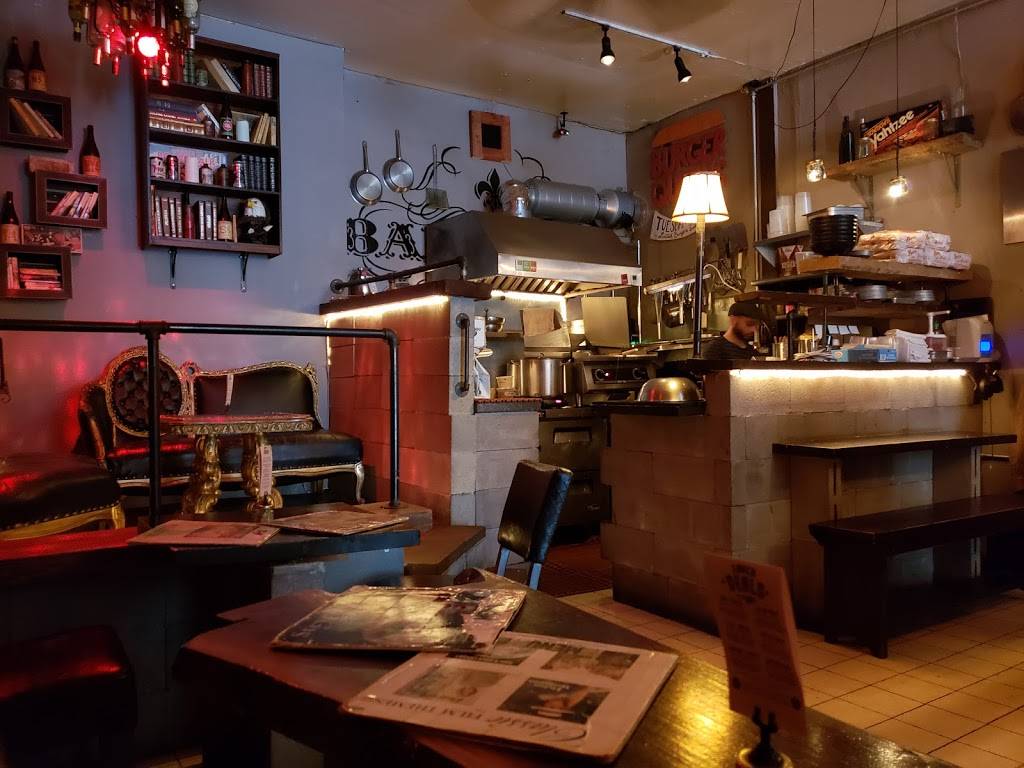 THE BARONESS bar + kitchen | restaurant | 4126 Crescent St, Long Island City, NY 11101, USA | 7187845065 OR +1 718-784-5065