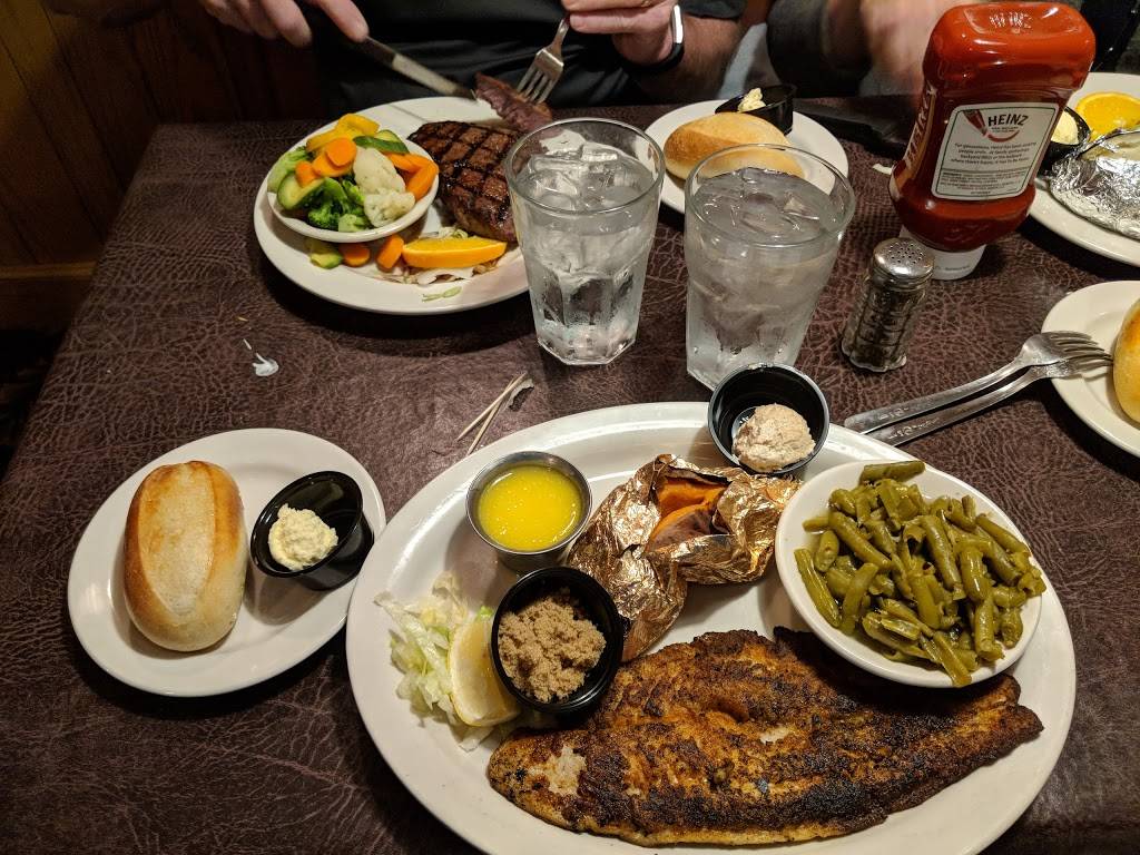 Bulls Steakhouse | restaurant | 1887 Graves Mill Rd, Forest, VA 24551, USA | 4343857581 OR +1 434-385-7581