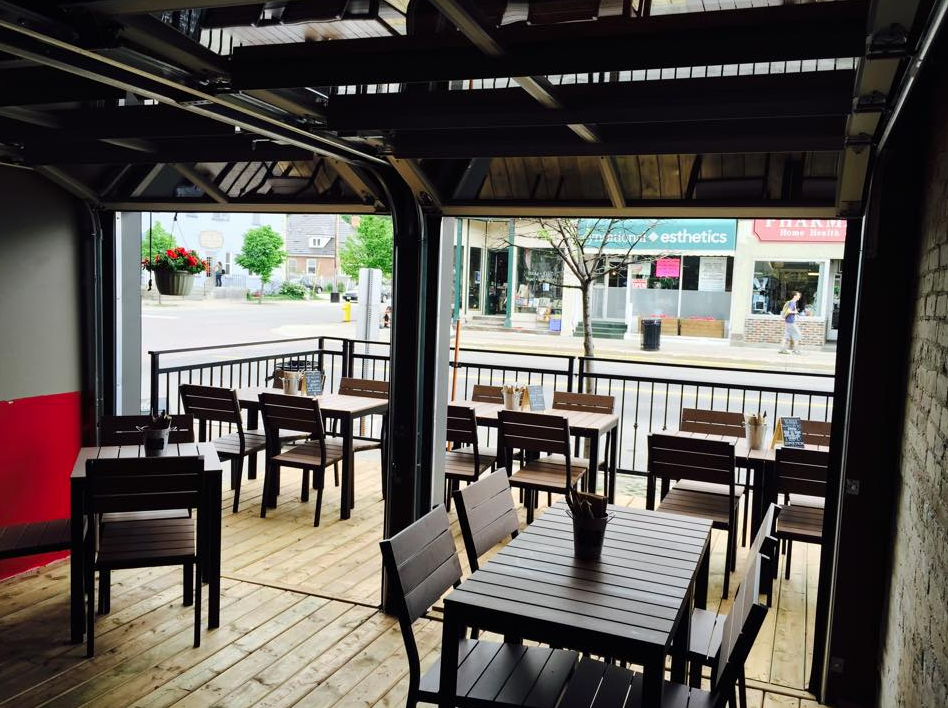 Chesters Bar & Grill Co. | restaurant | 672 Goderich St, Port Elgin, ON N0H 2C0, Canada | 2264532141 OR +1 226-453-2141