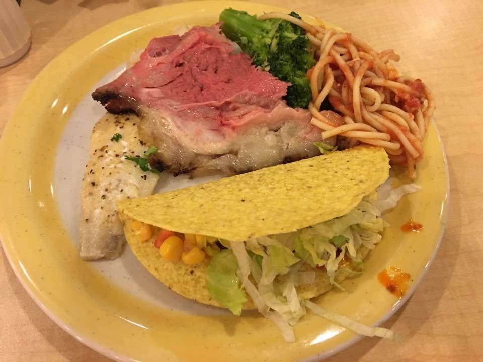 HomeTown Buffet | restaurant | 127 W Valley Blvd, Rialto, CA 92376, USA | 9094219688 OR +1 909-421-9688