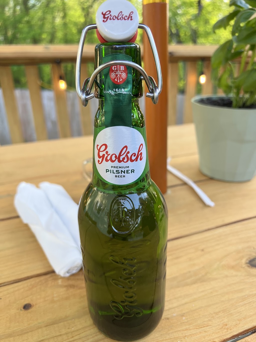 VIENNA BIER GARTEN | restaurant | 1391 N Main St, LaFayette, GA 30728, USA | 7069968577 OR +1 706-996-8577