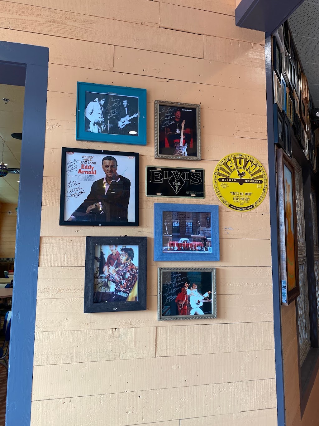 Chuys | restaurant | 100 E Park Dr, Brentwood, TN 37027, USA | 6154366969 OR +1 615-436-6969