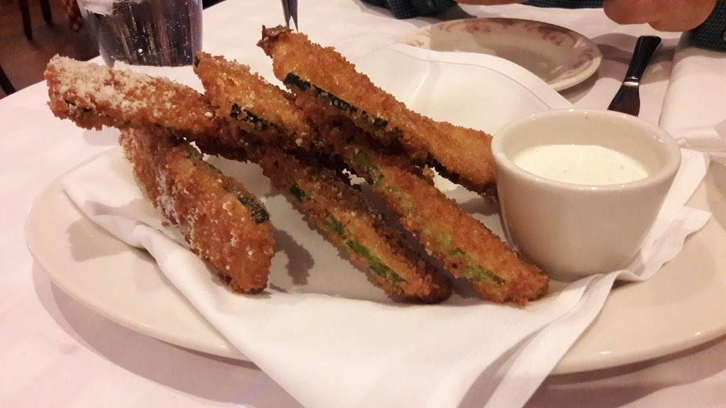 Maggianos Little Italy | restaurant | Streets of Woodfield, 1901 Woodfield Rd, Schaumburg, IL 60173, USA | 8472405600 OR +1 847-240-5600