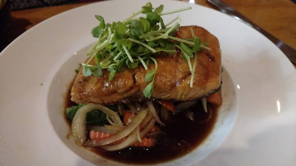 Varee Asian Cafe & Bakery | restaurant | 2861 Raleigh Rd Pkwy W, Wilson, NC 27896, USA | 2522815932 OR +1 252-281-5932