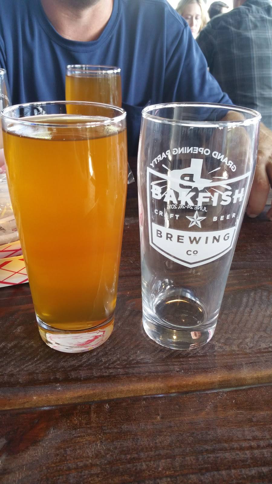 BAKFISH Brewing Company | restaurant | 1231 Broadway St, Pearland, TX 77581, USA | 2819938658 OR +1 281-993-8658