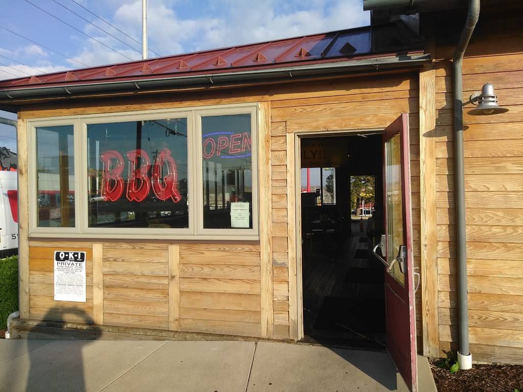 Jim Dandys Family BBQ | restaurant | 2343 E Sharon Rd, Cincinnati, OH 45241, USA | 5137714888 OR +1 513-771-4888