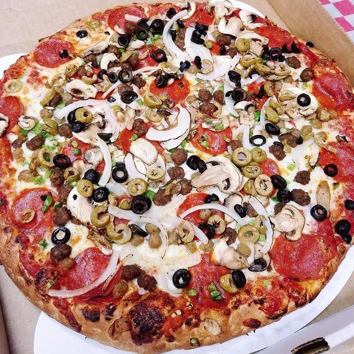 Chris Pizza Village (Sango) | meal delivery | 3383 US-41 ALT S, Clarksville, TN 37043, USA | 9313582345 OR +1 931-358-2345