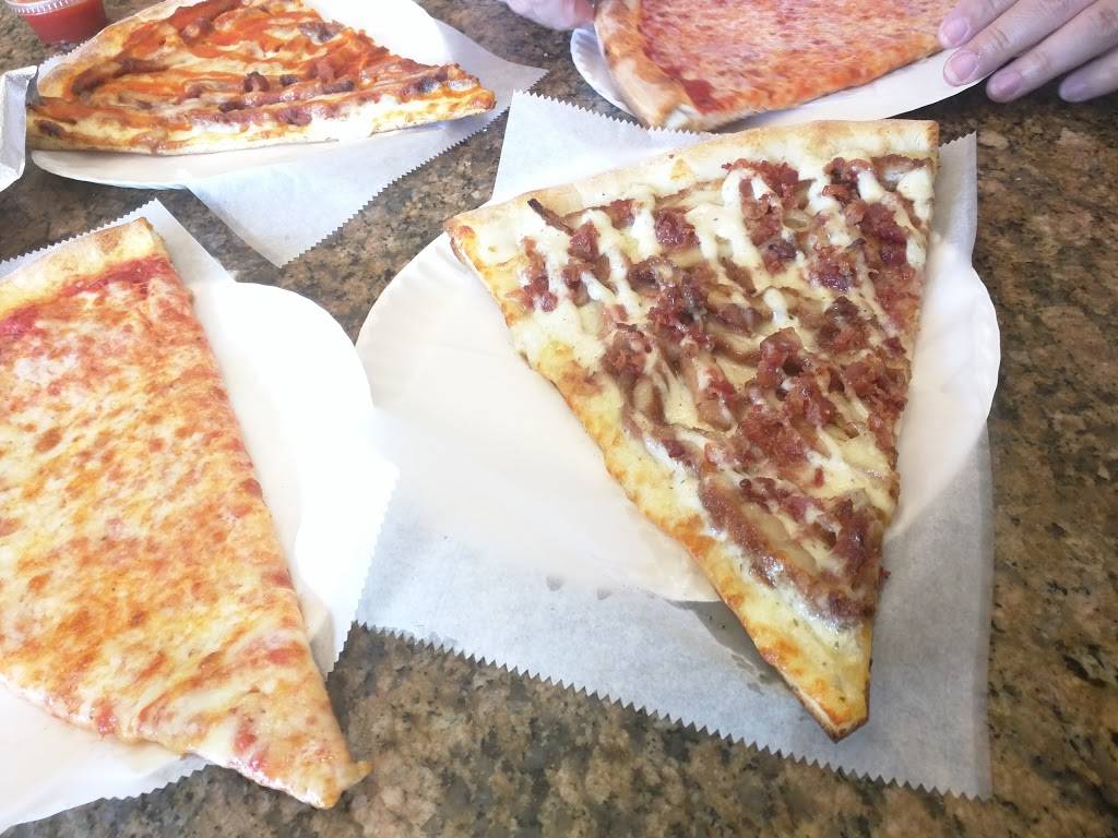 Emilios Pizza | restaurant | 3843 E Tremont Ave, Bronx, NY 10465, USA | 7184090929 OR +1 718-409-0929