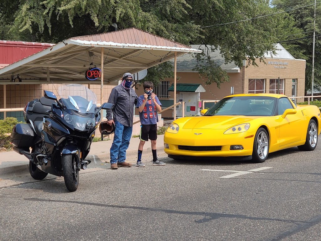 Yarnell Family Diner | restaurant | 22624 AZ-89, Yarnell, AZ 85362, USA | 9284279656 OR +1 928-427-9656