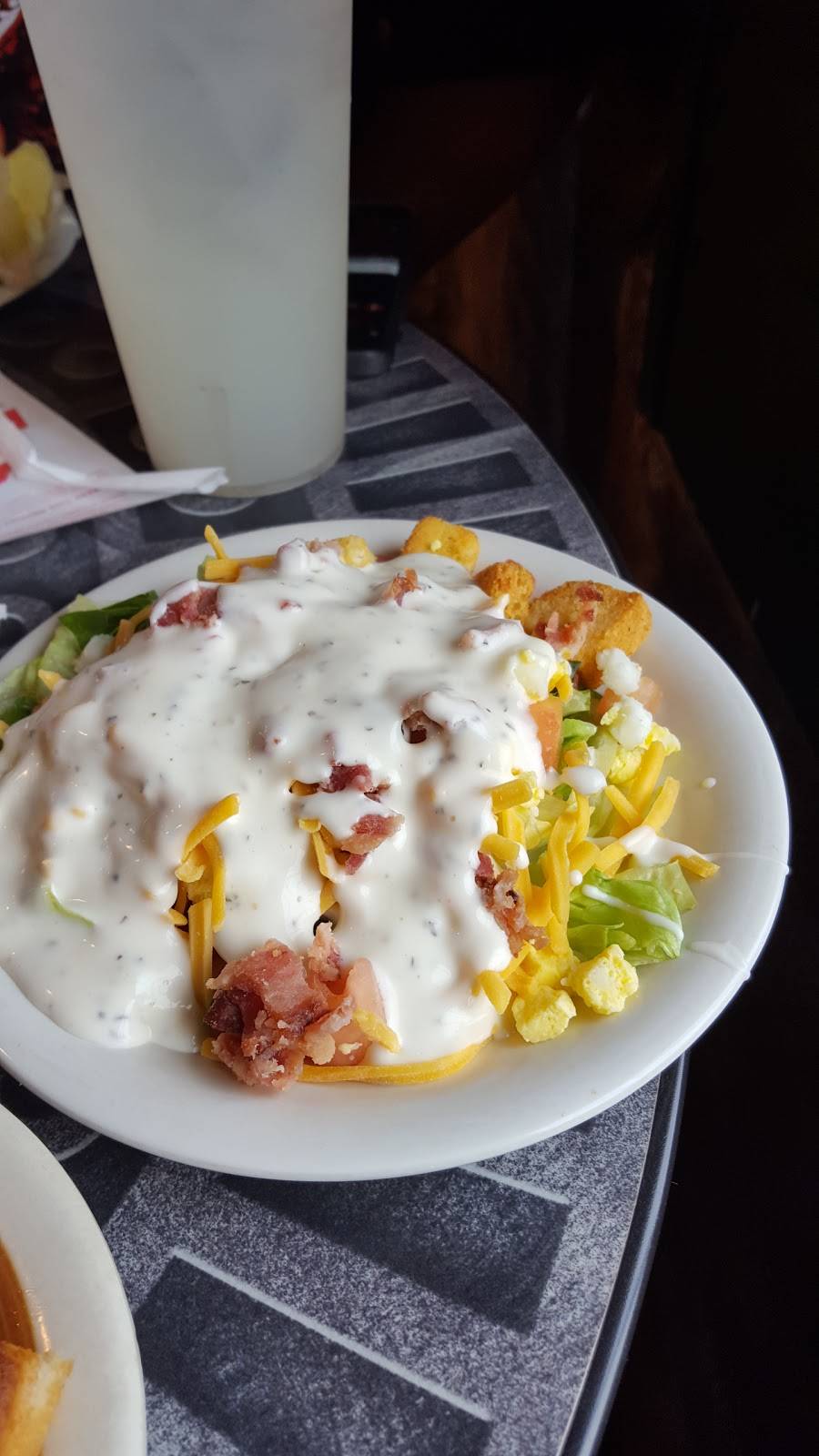 Pizza Hut | meal takeaway | 3709 Clarksville Hwy, Nashville, TN 37218, USA | 6152425100 OR +1 615-242-5100