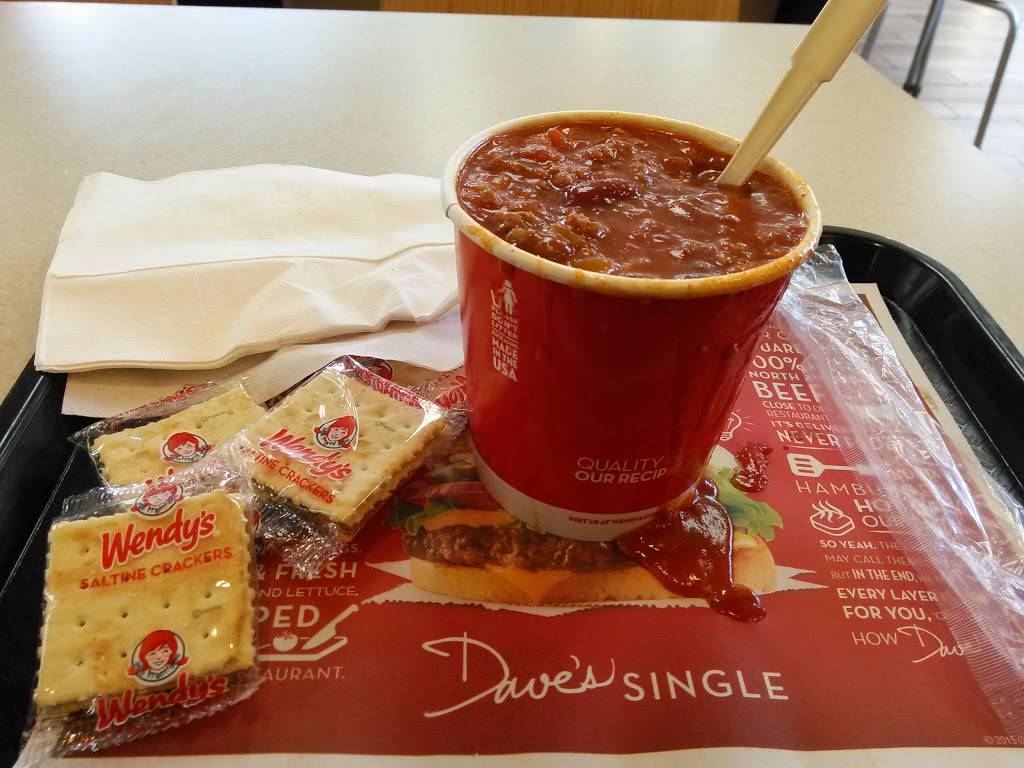 Wendys | restaurant | 3055 S University Dr, Davie, FL 33328, USA | 9549162397 OR +1 954-916-2397