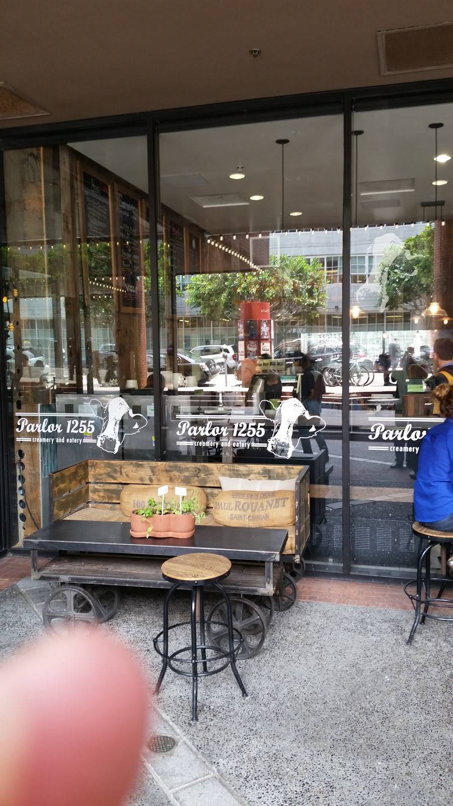 Parlor 1255 | meal takeaway | Levis Plaza, 1255 Battery St #700, San Francisco, CA 94111, USA | 4152490802 OR +1 415-249-0802