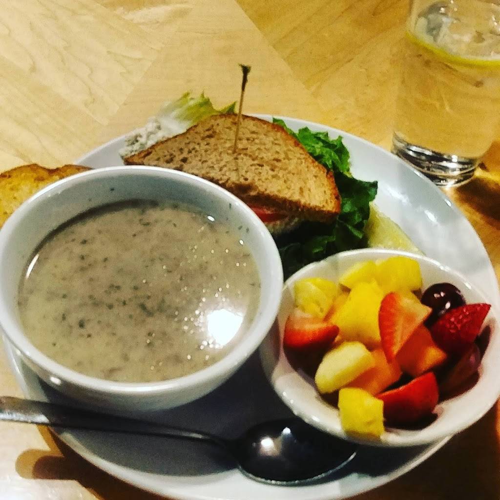 Cafe 1505 | restaurant | 1505 W Mequon Rd, Mequon, WI 53092, USA | 2622417076 OR +1 262-241-7076