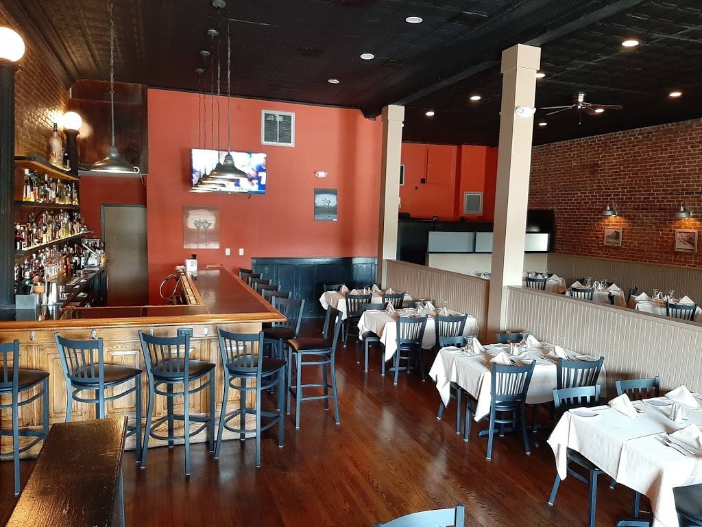 Fratellis | restaurant | 181 Main St, Derby, CT 06418, USA | 2035165604 OR +1 203-516-5604