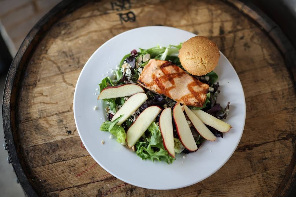 Grumpy Troll Brew Pub | restaurant | 105 S 2nd St, Mt Horeb, WI 53572, USA | 6084372739 OR +1 608-437-2739