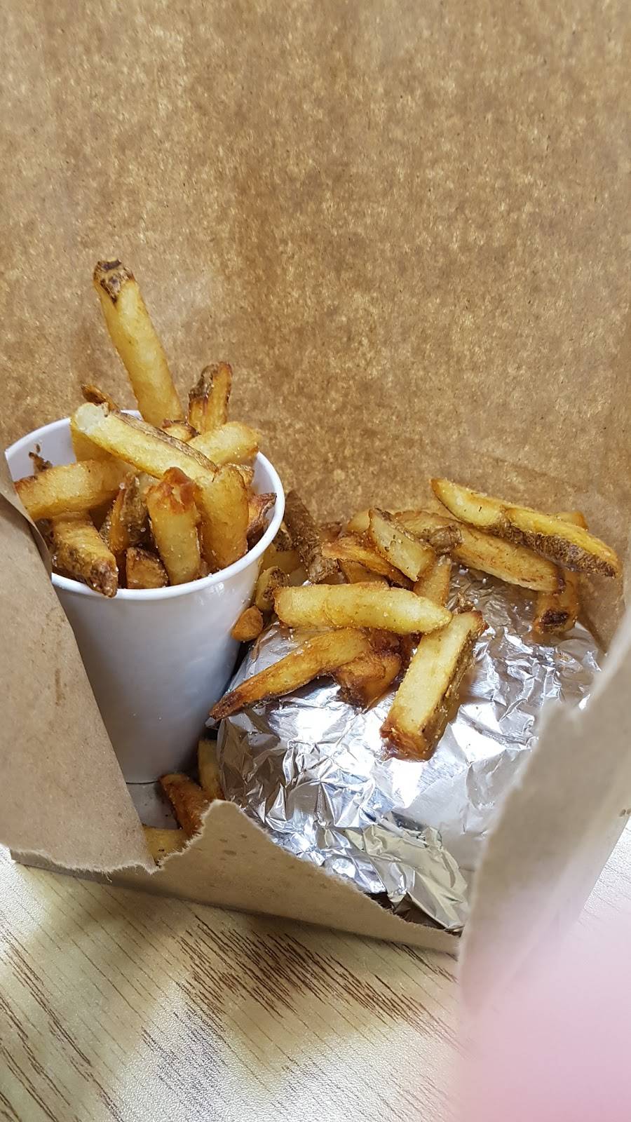 Five Guys | meal takeaway | 12930 Ventura Blvd, Studio City, CA 91604, USA | 8188172318 OR +1 818-817-2318