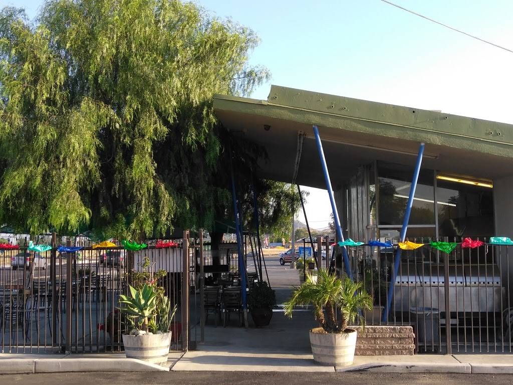 La Costeña Mexican Grill & Seafood | restaurant | 10870 Cedar Ave, Bloomington, CA 92316, USA | 9098774367 OR +1 909-877-4367