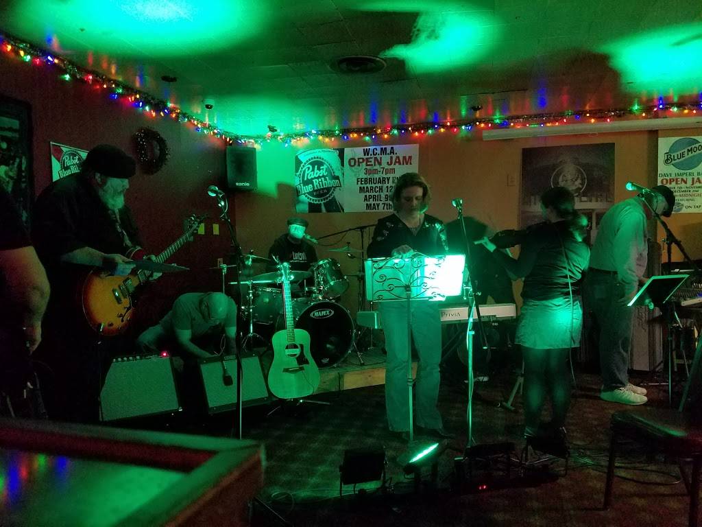 Dopps Bar & Grill | restaurant | 1753 S 68th St, West Allis, WI 53214, USA | 4142571400 OR +1 414-257-1400