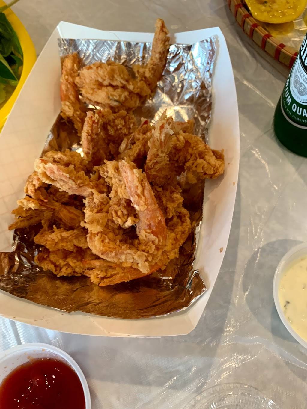 Fuqua Crawfish | restaurant | 10990 Fuqua St, Houston, TX 77089, USA | 8322436239 OR +1 832-243-6239