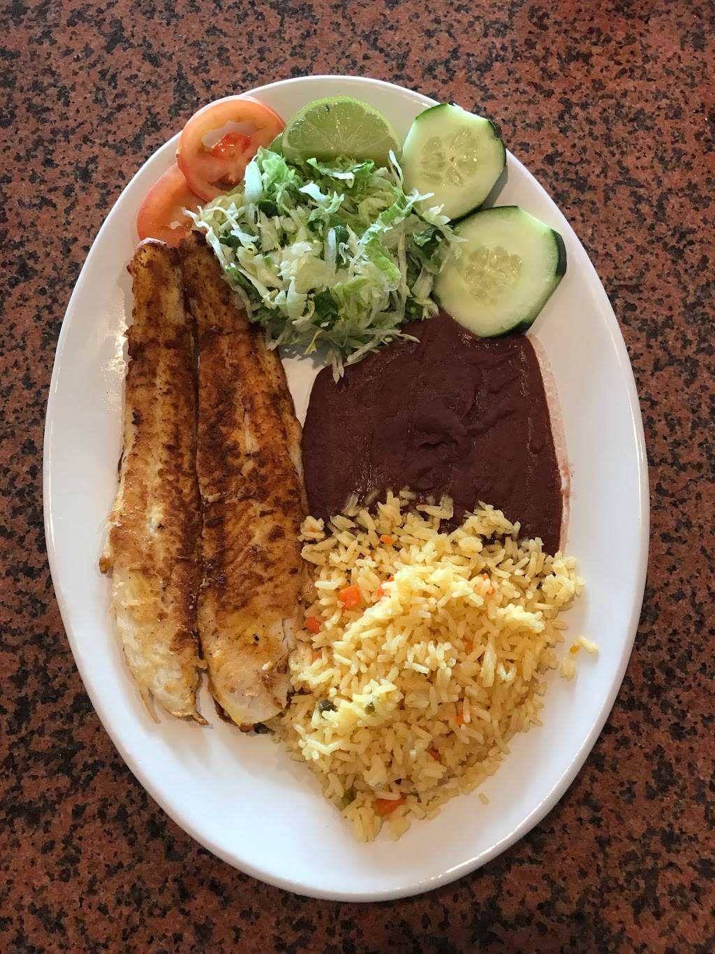 El Caballo Blanco Bar & Grill | restaurant | 6028 S Gessner Rd, Houston, TX 77036, USA | 7137711240 OR +1 713-771-1240