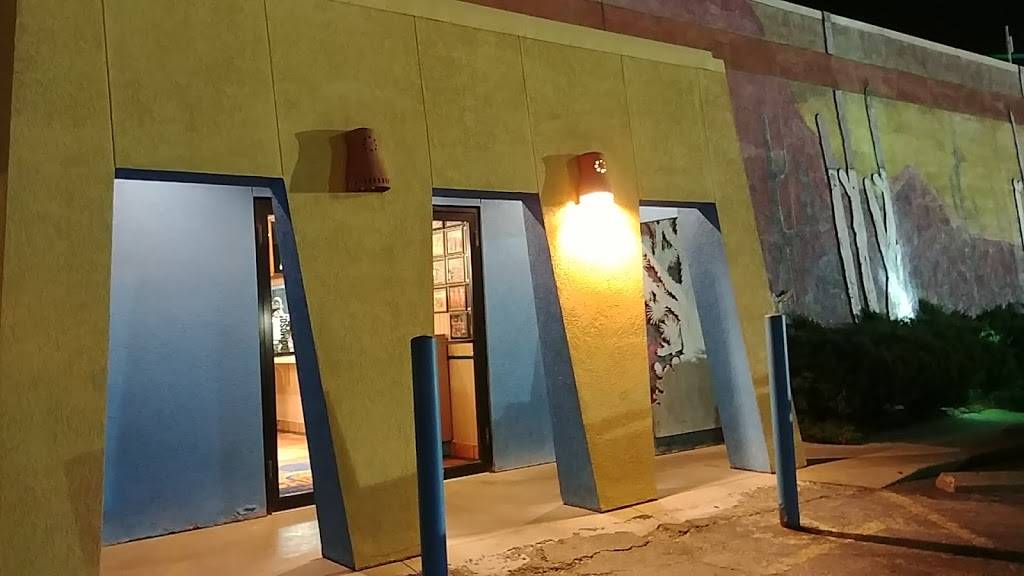 Gringos | restaurant | 1401 S Madison St, Webb City, MO 64870, USA | 4176733001 OR +1 417-673-3001